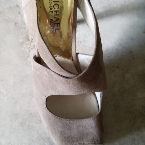 Michael Kors heels - Picture 5 of 6